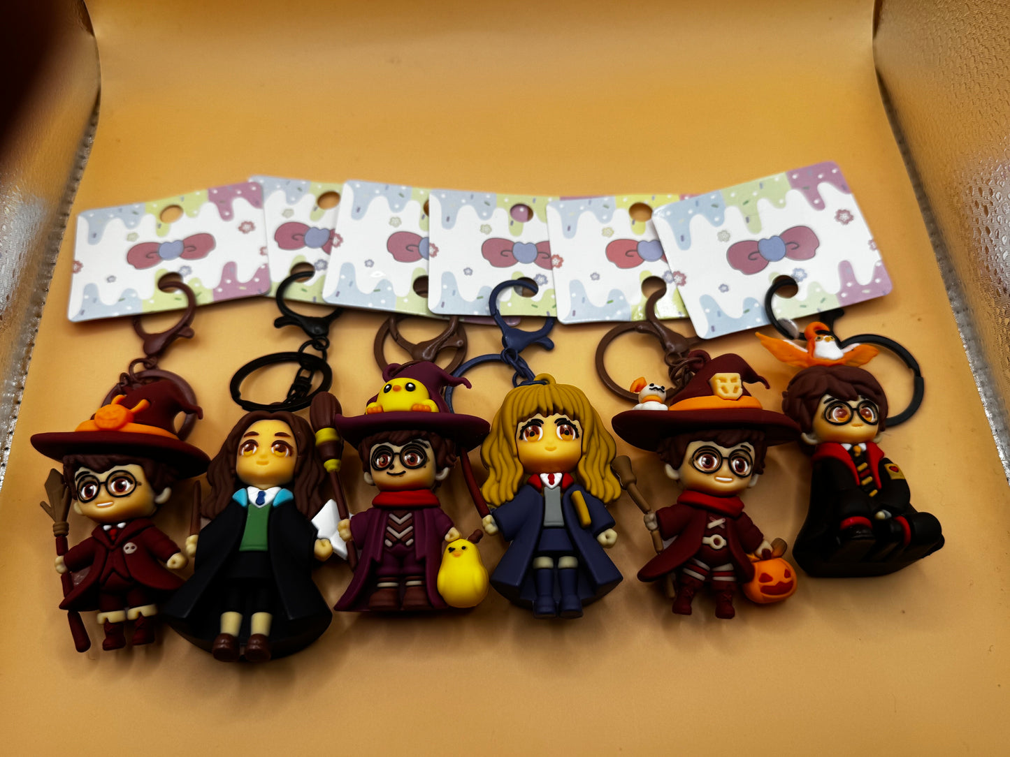 Movie Characters Keychain Bundles New (Harry Potter Keychain Bundle Set of 6 )