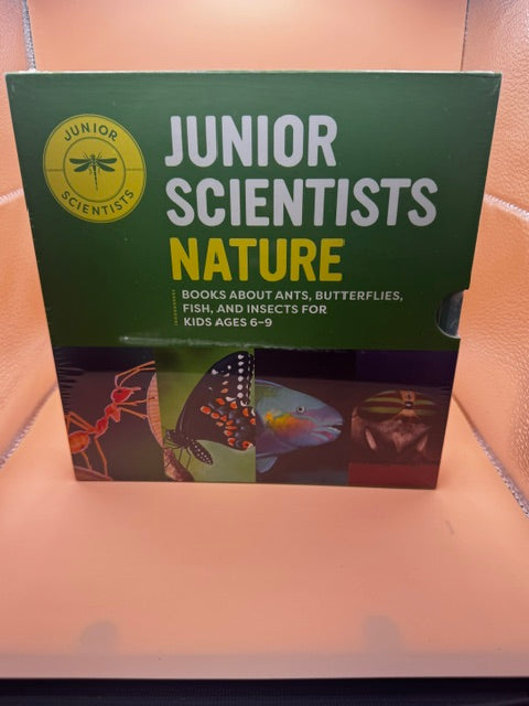 Junior Scientists Nature 4- Book Box Set Paperback New