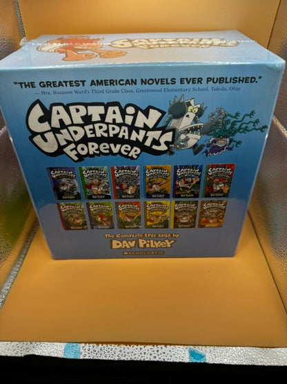 Captain Underpants Forever (Captain Underpants #1-12 Full-Color Boxed Set): New